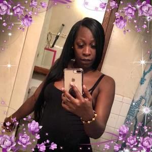 Meet your Posher, April